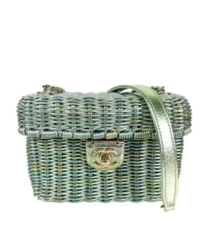 Chanel, sac panier à proximité de Nice 